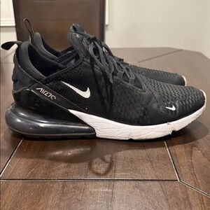 Nike Air Max 270 Men's Athletic Sneakers - Black/White